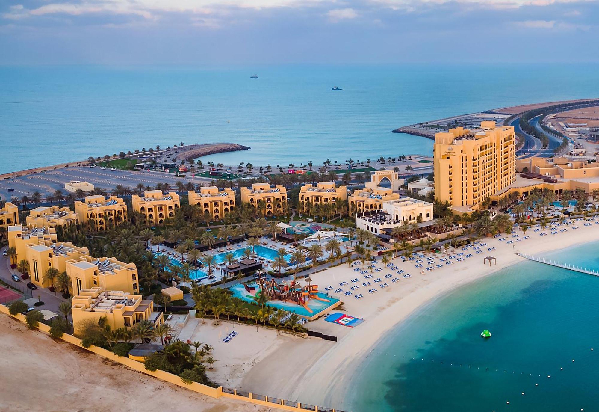 Doubletree By Hilton Resort & Spa Marjan Island Ras al-Khaimah Exterior foto Aerial view of the resort