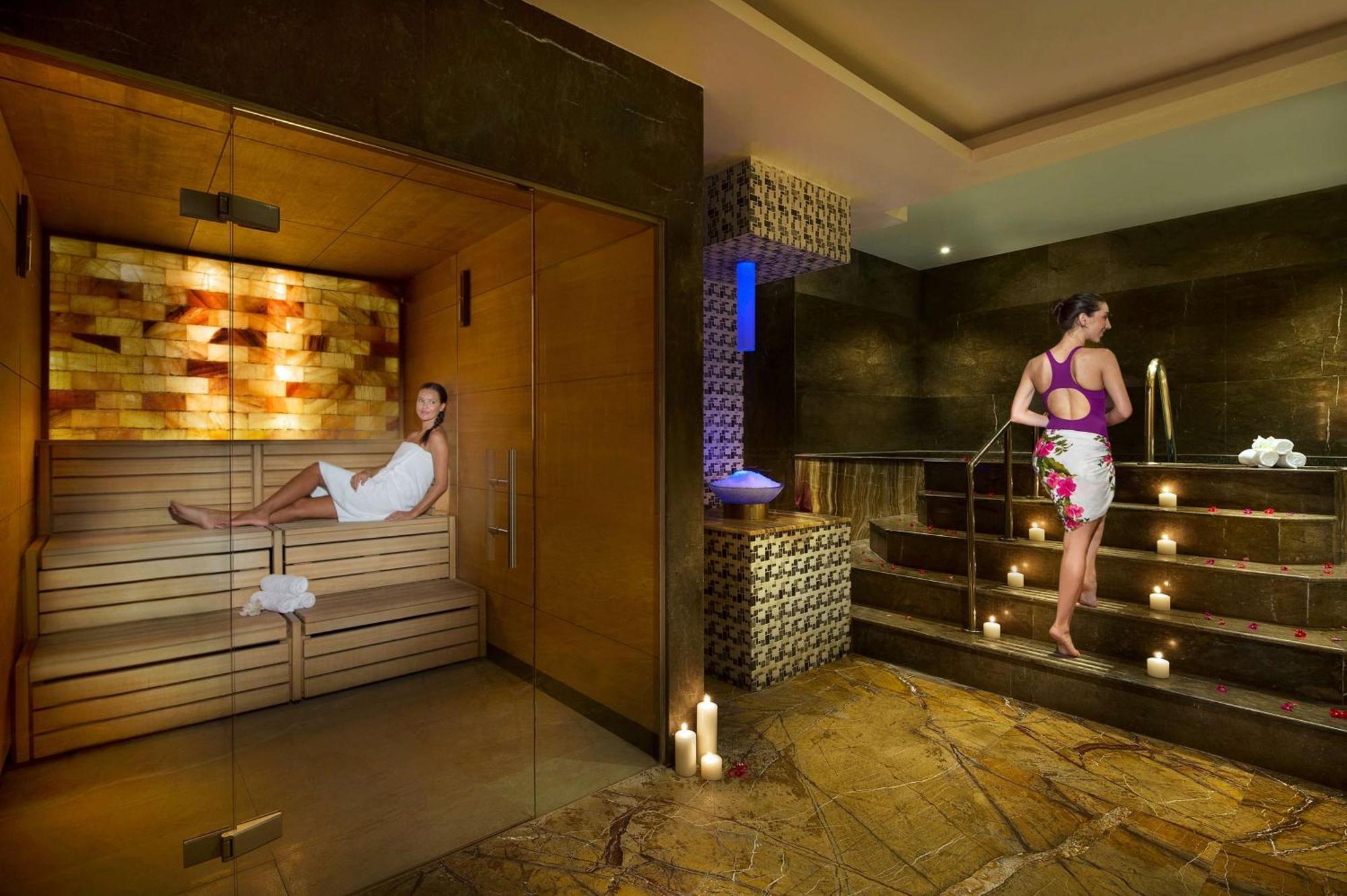 Doubletree By Hilton Resort & Spa Marjan Island Ras al-Khaimah Exterior foto A spa at a hotel